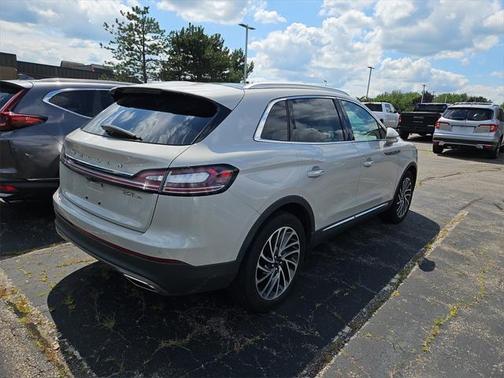2019 Lincoln Nautilus Reserve