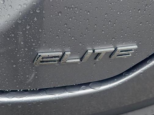 Lunar Silver Metallic 2023 Honda Pilot AWD Elite