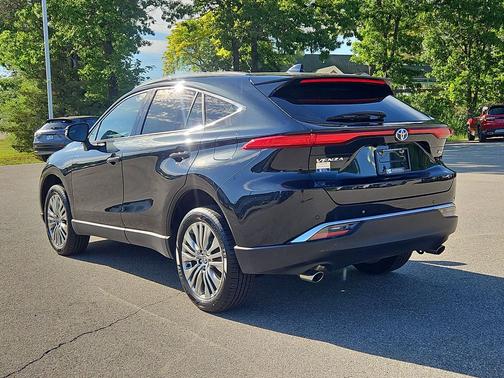 Celestial Black 2023 Toyota Venza XLE