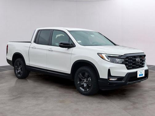 Platinum White 2026 Honda Ridgeline TrailSport