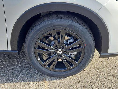 Platinum White Pearl 2026 Honda HR-V AWD Sport