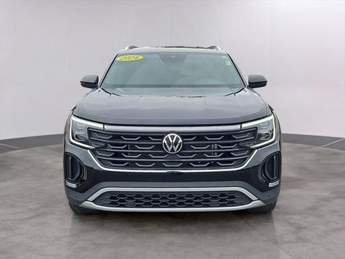 2024 Volkswagen Atlas Cross Sport 2.0T SE w/Technology 4MOTION