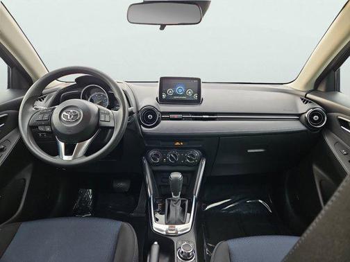 2017 Toyota Yaris iA Base