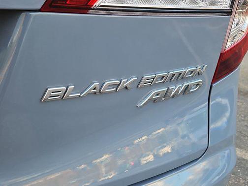 2022 Honda Pilot AWD Black Edition