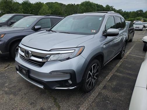 2022 Honda Pilot Touring 8-Passenger
