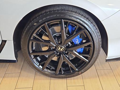 Winter Frost Pearl w/Crystal Black Roof 2026 Honda Prelude Hybrid Two-Tone