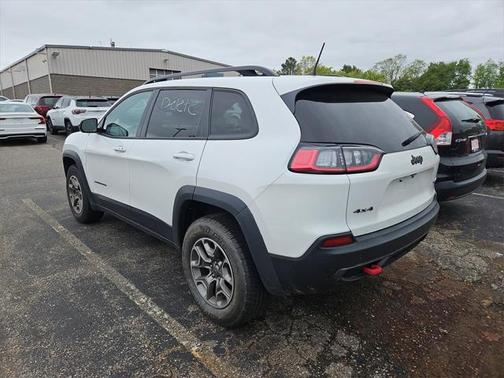 2022 Jeep Cherokee Trailhawk