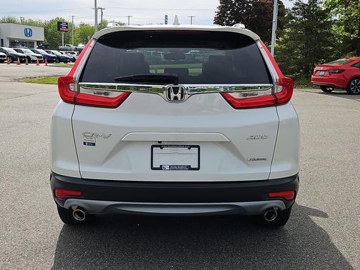 White Diamond Pearl 2018 Honda CR-V Touring