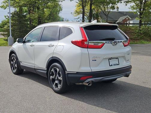White Diamond Pearl 2018 Honda CR-V Touring