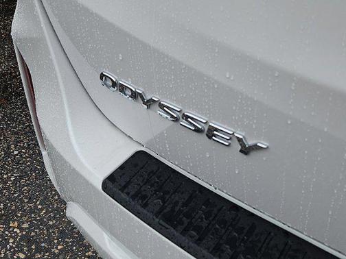 Platinum White Pearl 2026 Honda Odyssey EX-L