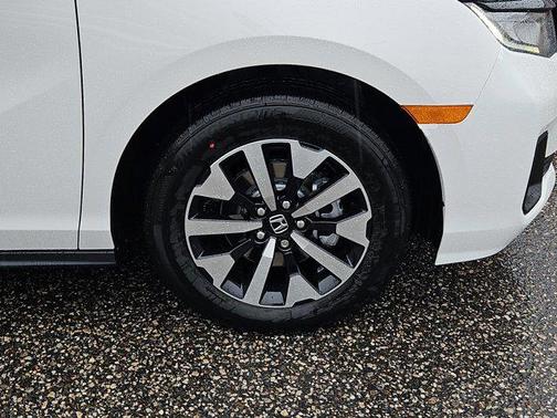 Platinum White Pearl 2026 Honda Odyssey EX-L