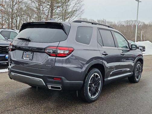 2026 Honda Pilot Touring 8-Passenger