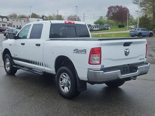 Bright White Clearcoat 2022 RAM 2500 Tradesman Crew Cab 4x4 6'4' Box