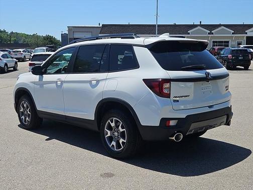 2022 Honda Passport AWD TrailSport
