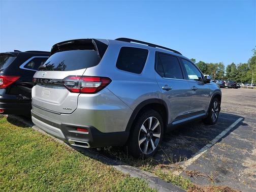 2023 Honda Pilot AWD Elite