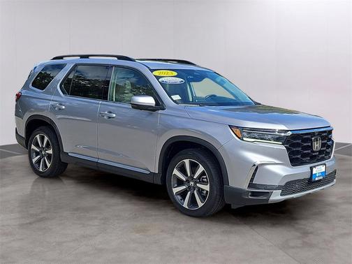 2023 Honda Pilot AWD Elite