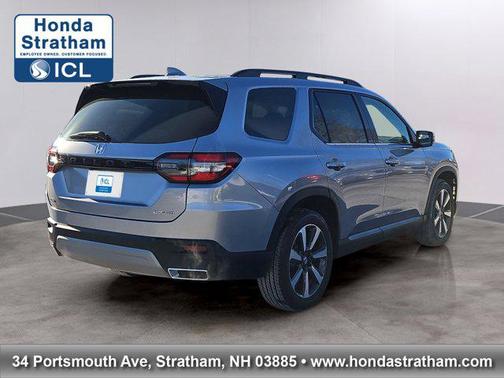 2025 Honda Pilot Touring 8-Passenger