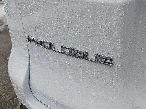 Frostline White Pearl 2026 Honda Prologue EX