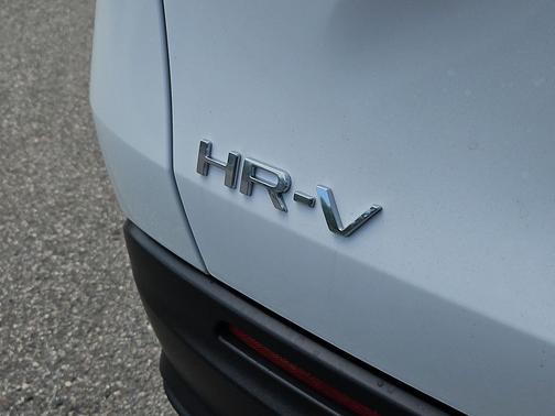 Platinum 2027 Honda HR-V LX