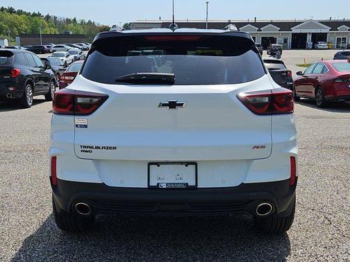 Summit White 2024 Chevrolet Trailblazer RS
