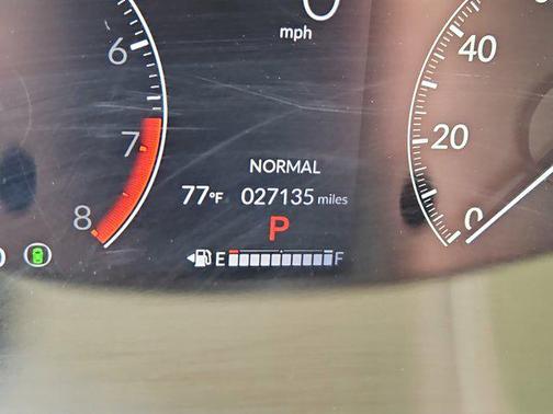 Nordic Forest Pearl 2023 Honda HR-V LX
