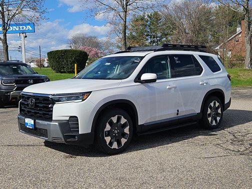 Platinum White Pearl 2026 Honda Pilot Elite