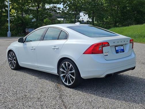2015 Volvo S60 T6 Platinum