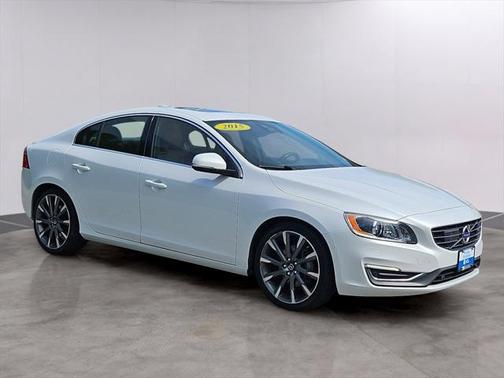 2015 Volvo S60 T6 Platinum