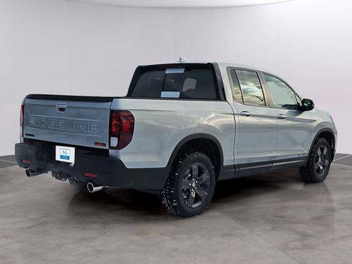 Solar Silver Metallic 2026 Honda Ridgeline TrailSport