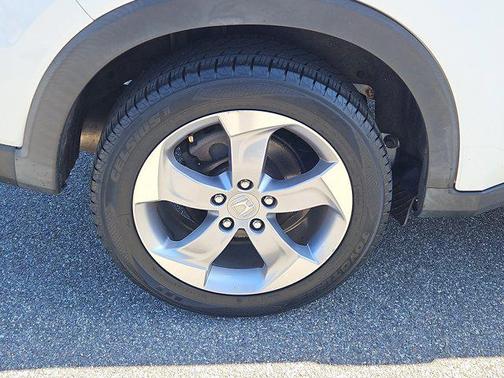 White Orchid Pearl 2018 Honda HR-V LX