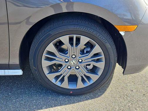Modern Steel Metallic 2026 Honda Odyssey Touring