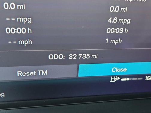 2024 Volvo XC40 B5 Core