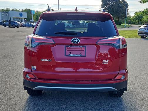 Barcelona Red Metallic 2017 Toyota RAV4 XLE