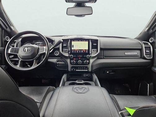 2020 RAM 2500 Laramie Crew Cab 4X4 6'4' Box