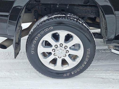 2020 RAM 2500 Laramie Crew Cab 4X4 6'4' Box