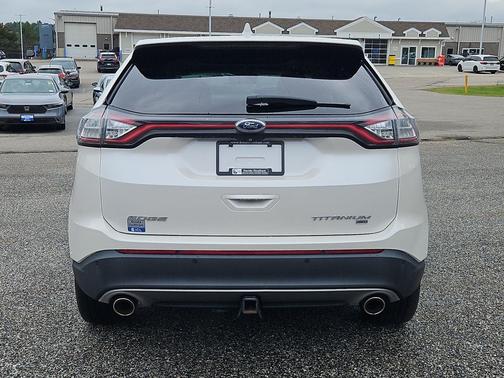 White Platinum Metallic Tri-Coat 2017 Ford Edge Titanium