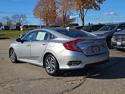 Lunar Silver Metallic 2018 Honda Civic EX