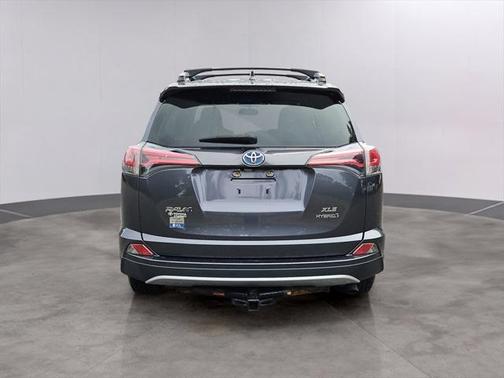 2016 Toyota RAV4 Hybrid XLE