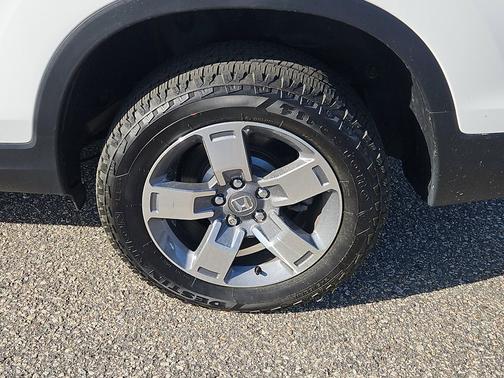 Platinum White Pearl 2025 Honda Ridgeline RTL
