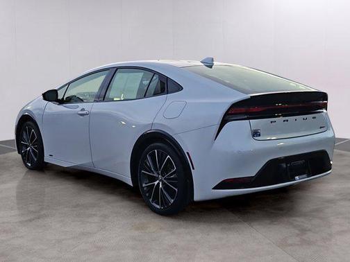 2024 Toyota Prius XLE