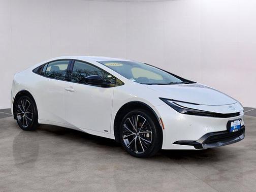 2024 Toyota Prius XLE