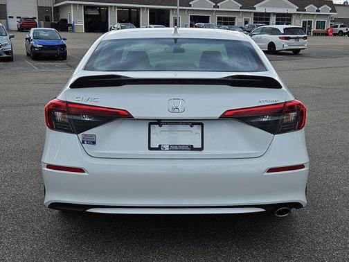 Platinum White Pearl 2022 Honda Civic Sport