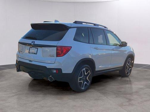 2023 Honda Passport AWD Elite
