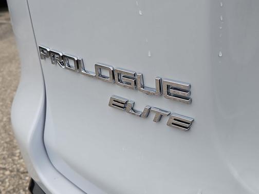 Frostline White Pearl 2026 Honda Prologue Elite