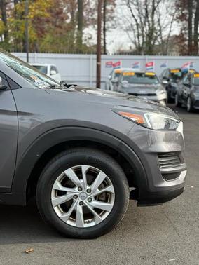 2020 Hyundai TUCSON SE