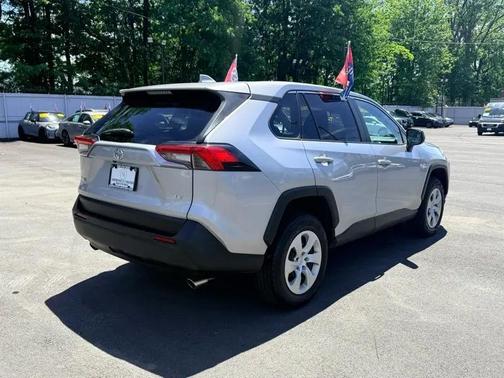 Silver Sky Metallic 2024 Toyota RAV4 LE