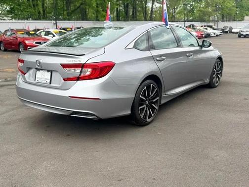 Lunar Silver Metallic 2018 Honda Accord LX
