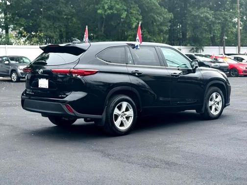 2020 Toyota Highlander LE