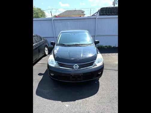 2012 Nissan Versa 1.8 SL