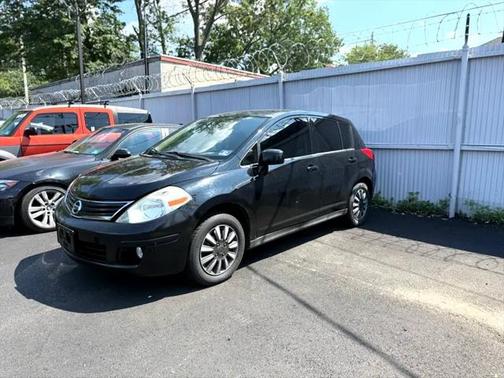 2012 Nissan Versa 1.8 SL